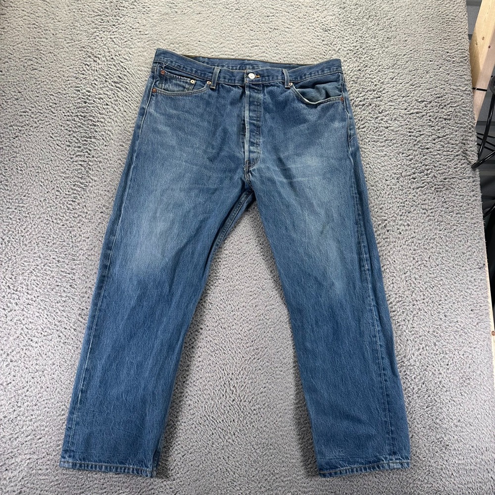 Vintage Levi's 501 Jeans Mens 39x29 Blue Cotton Denim Straight Button Fly Travel
